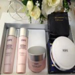 Bộ tiện ích dưỡng da và phấn nước IOPE Pluss